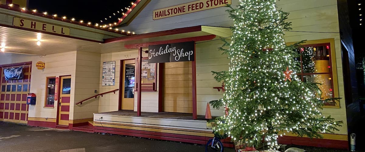 I love that this old fuel station is so many different things now. Earlier this evening it was a gift shop and the location of a mini Christmas music show. Last summer it was the place to get tasting tokens for the art & wine walk.