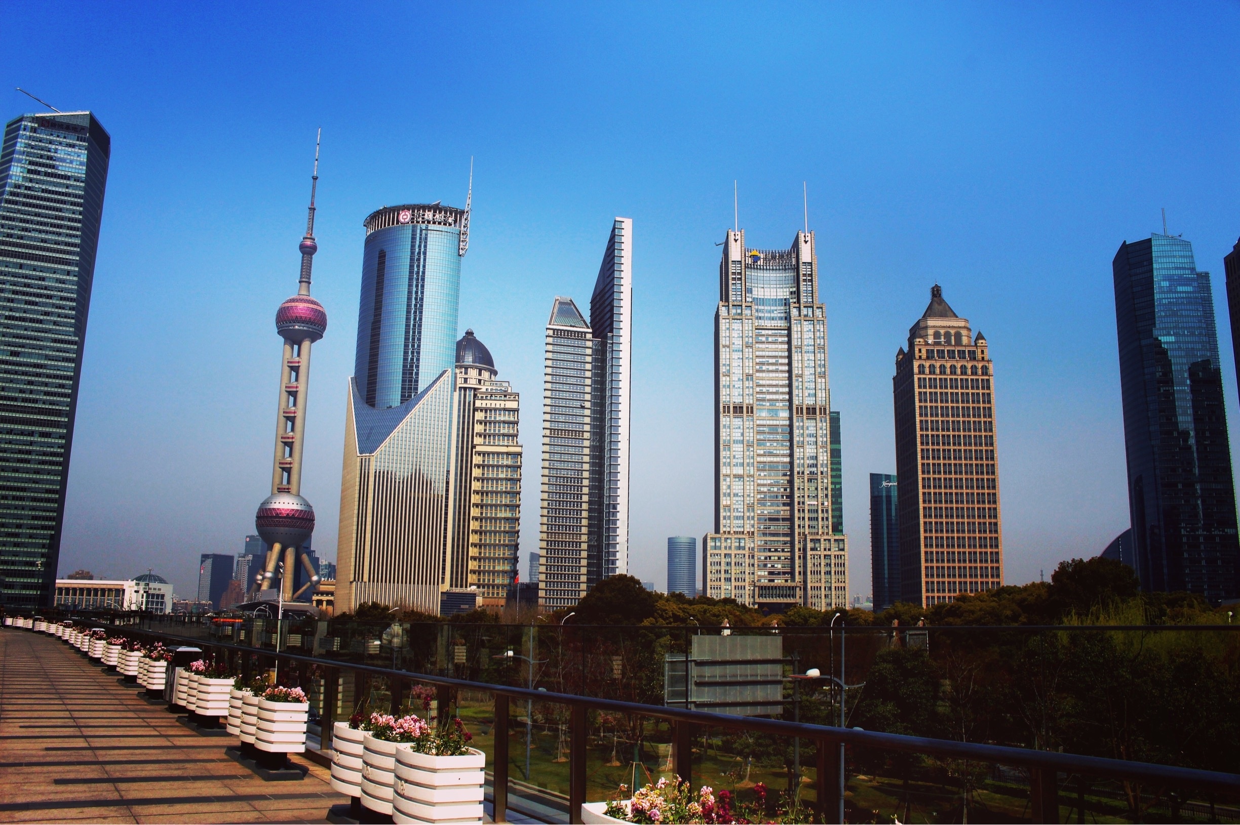 The view of the skyline from the numerous Lujiazui bridges is definitely worth looking at! 