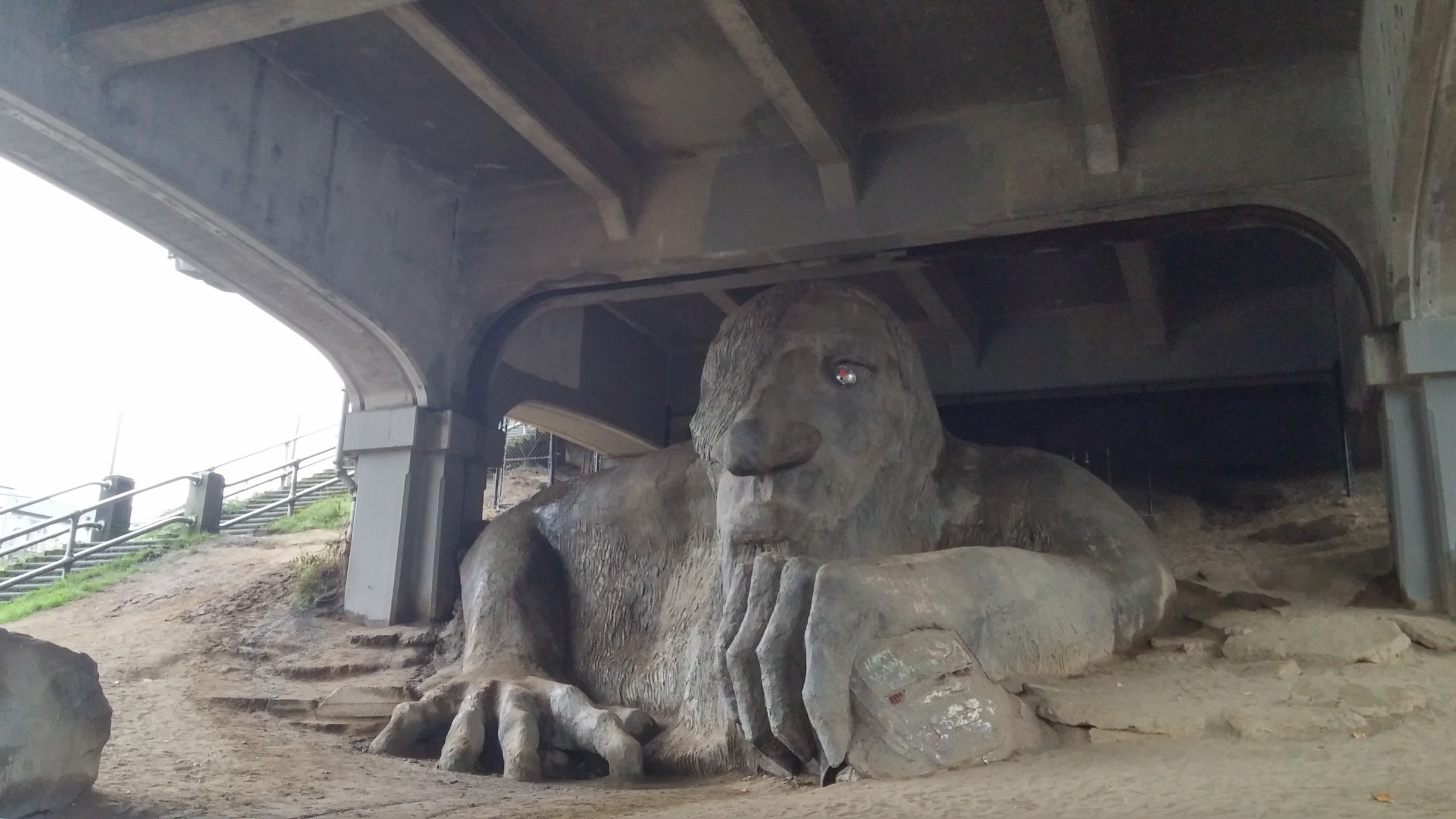 Fremont Troll ใน ฟรีมอนต์ เอ็กซ์พีเดีย
