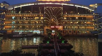 This is a gorgeous location to enjoy dinner on the river. It’s a 5 storey river boat with beautiful views of the surrounding coast. They serve several local fish delicacies.