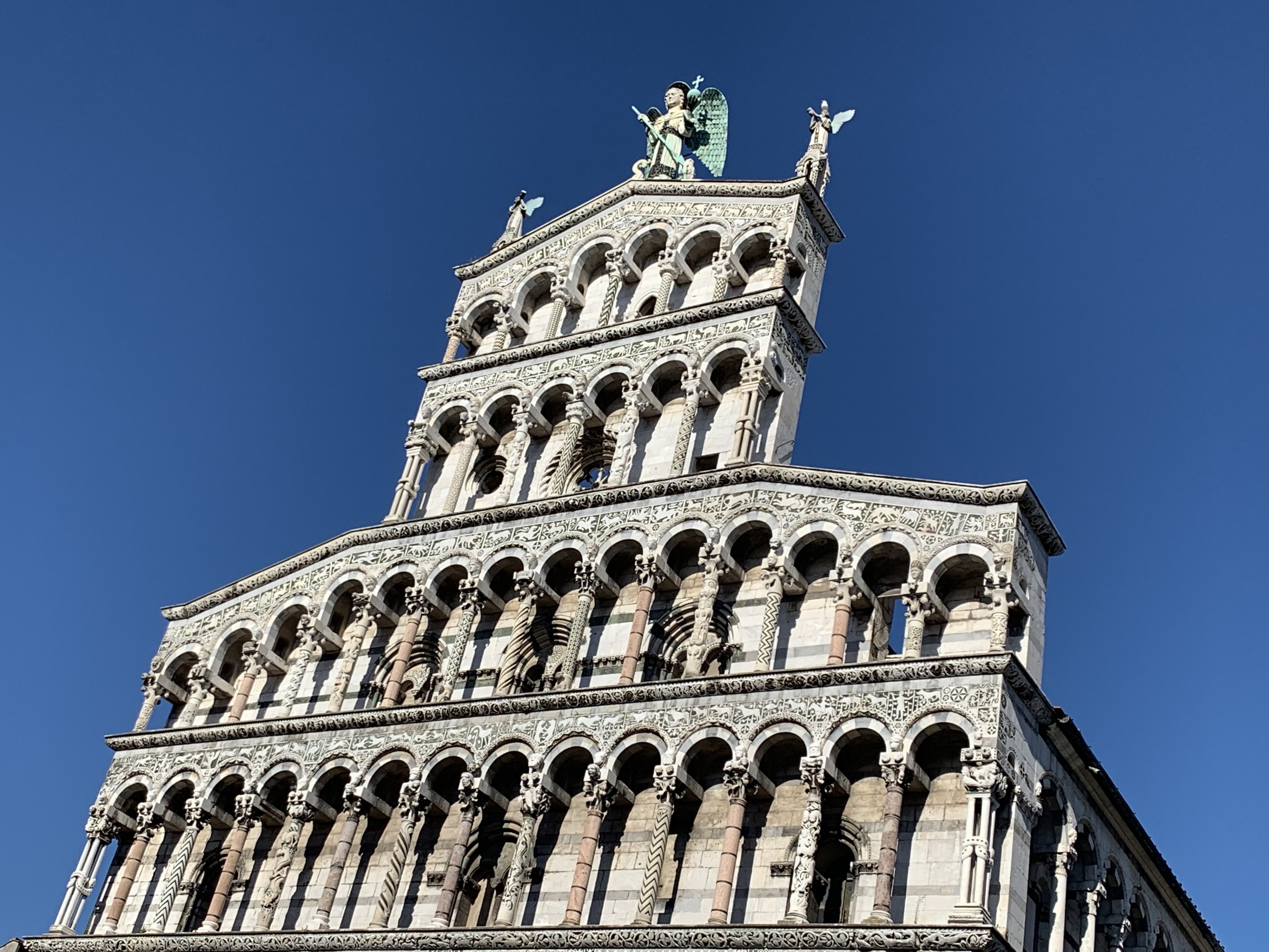 Piazza San Michele in Lucca Historical Center Tours and