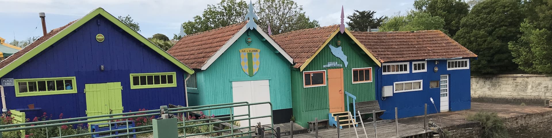 Colourful fisherman’s cabins ♥️🇫🇷