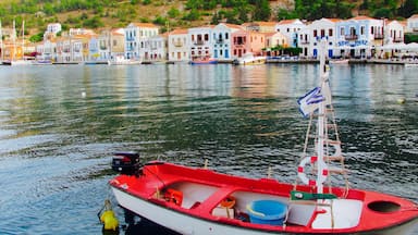 The houses and streets of Kastellorizo (Meis) are pretty cute and #colorful besides its lovely sea💙

This is also the island for which David Gilmour wrote songs in his solo album 'On an island'. (just to remark how inspiring place it is.) 😊

#mediterranean #island #architecture

