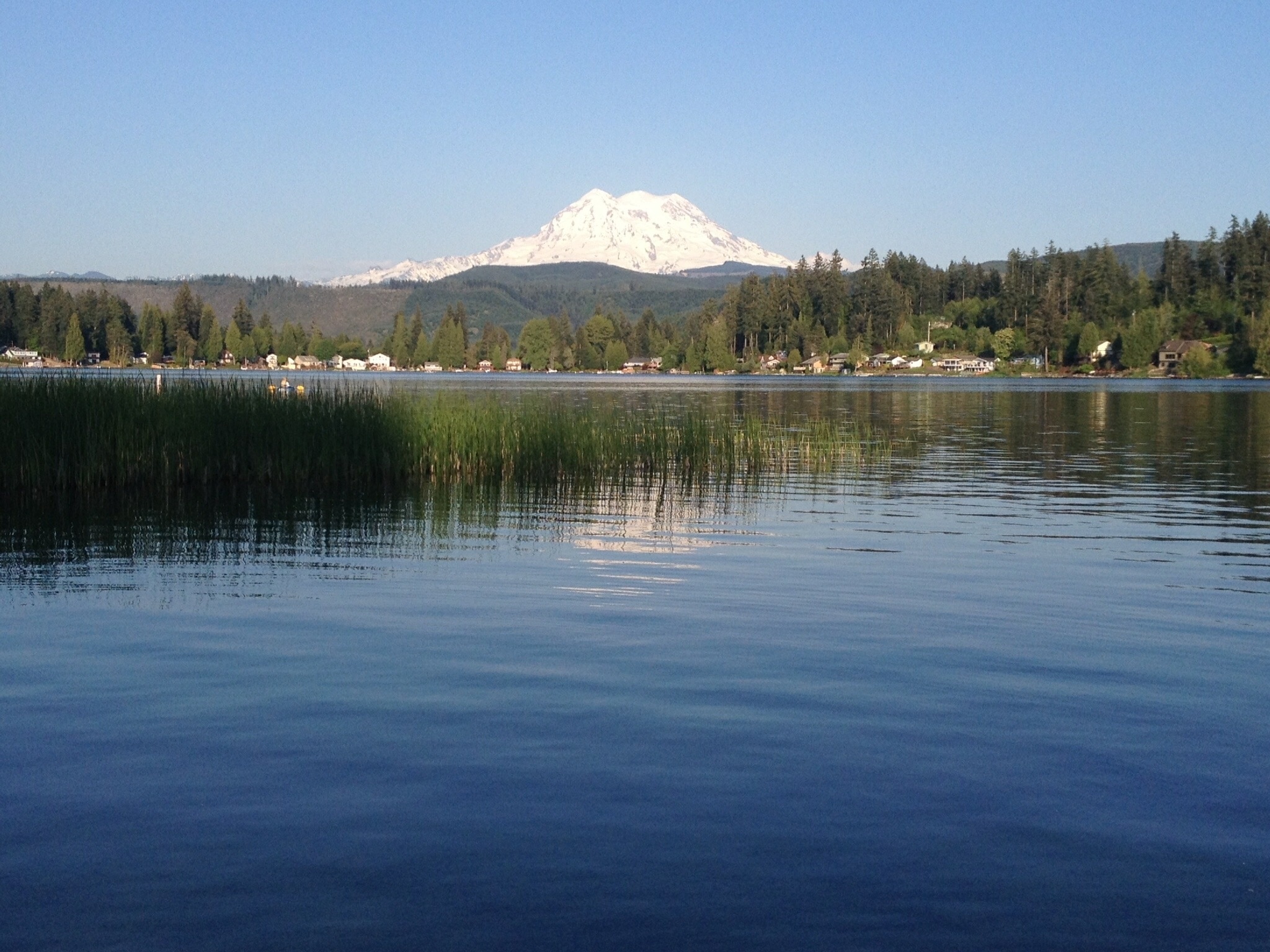 Lots of lakes at the foothills of Mt Rainier! Maybe a bit of fishing? #mountains #reflections #green #lifeatexpedia