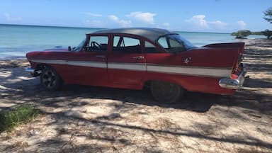 Amazing beach in Cayo Jutia, what you expect from Cuba, with taxi driver waiting for you in their car from the 50’s