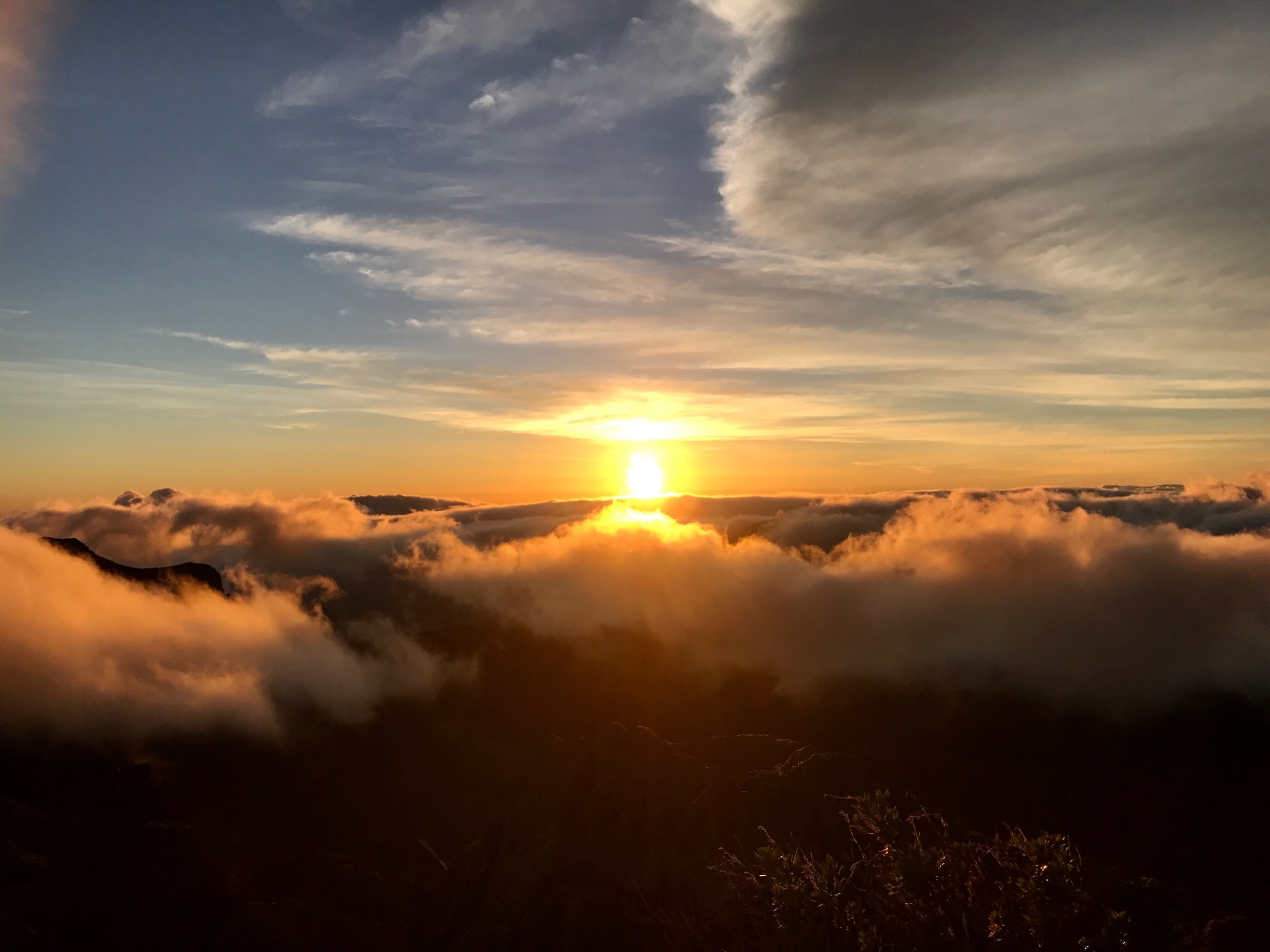 When the sun was finally arising at Haleakala it's the breathtaking moment for such a wonderful view. 