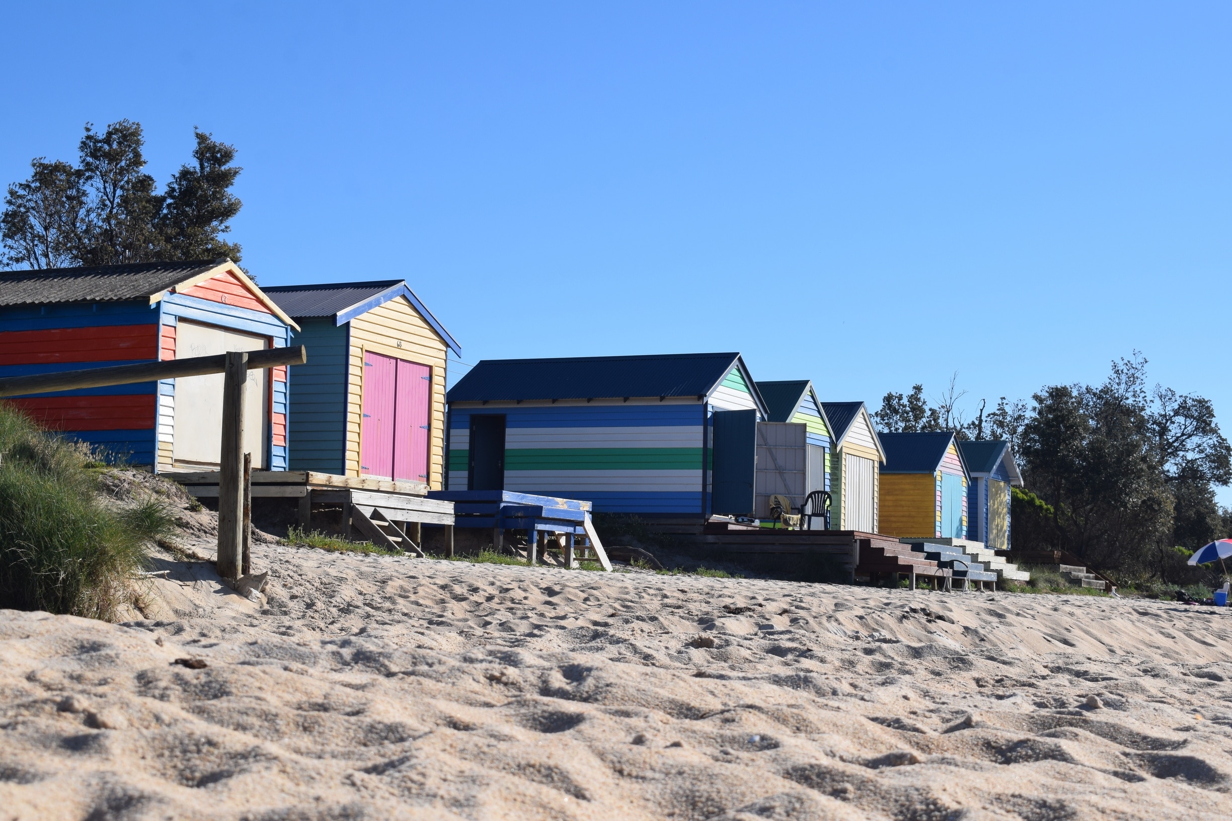 I recently fell in love with the colourful iconic boat sheds of the Mornington Peninsula of Melbourne, Australia.

Brightly painted boat sheds line nearly every beach South of Melbourne. It's rare to see the same design or pattern twice.

#beach #australia #melbourne #beachhut #troveon
