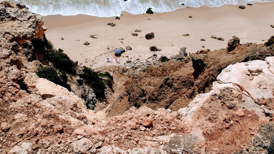 Praia dos Rebolos