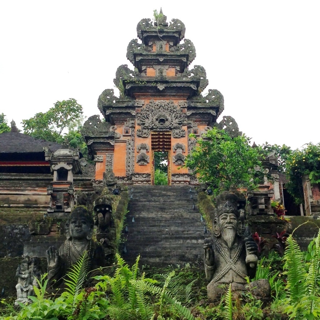 Balinese temple...20 minute hike across the river from the Ubud Hanging Gardens Hotel. 