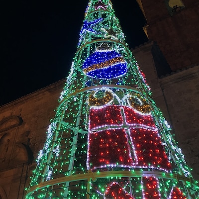 Iniesta well deserve your visit! Monuments and great wine - https://cooperativauci.com. Christmas tree at village! #lifeatexpedia #weloveourmarkets @EMEA