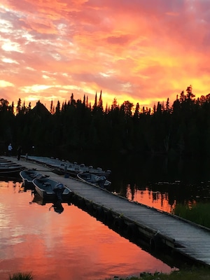 The Little Vermillion Lake system is a natural paradise with first-class great northern pike, muskie and small mouth bass fishing, but the hospitality and setting at FIRESIDE LODGE, Ontario, Canada is unequaled! TIPS: You must try fly fishing for pike (rather than spin rod fishing)...nothing like it! And every evening, find your favorite sunset viewing spot, pour a glass of wine, and listen for the loons. HEAVEN! (this photo is from my favorite sunset spot at FIRESIDE LODGE, our home away from home for a week). #lifeatexpedia #firesidelodgeontario #flyfishing