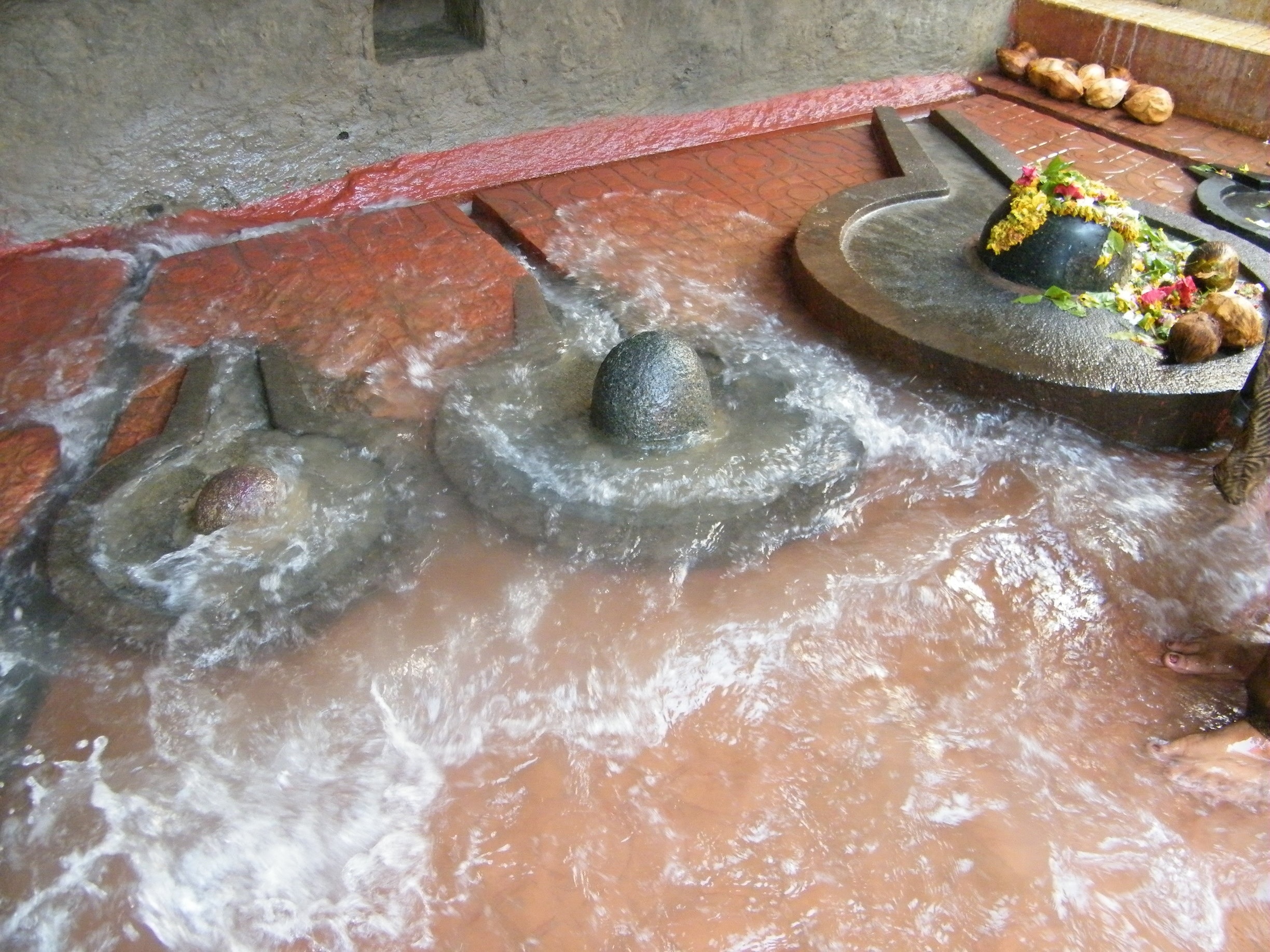 Speciality of this temple is that Shiva gets bathing by the sea water