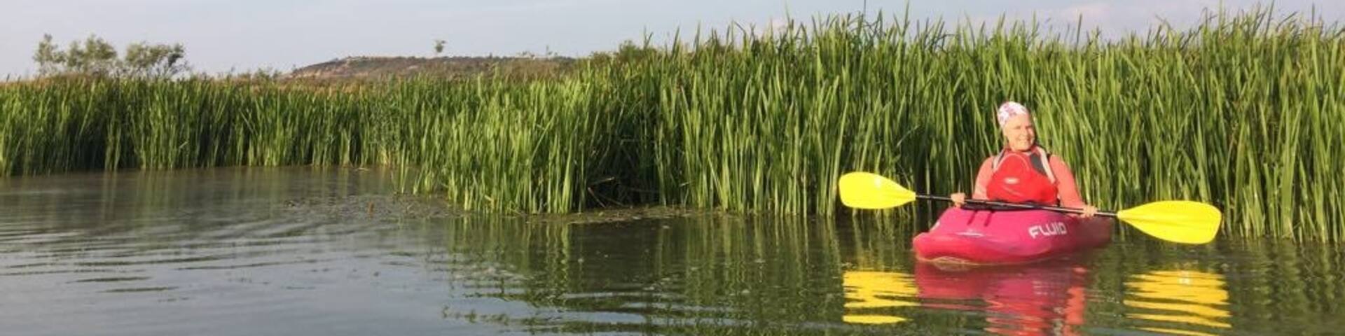 I always wanted to paddle Siret River... and I was right! I had a beautiful time on water, around Orbeni - there are many birds and the peacefulness is omnipresent.
#waterlust