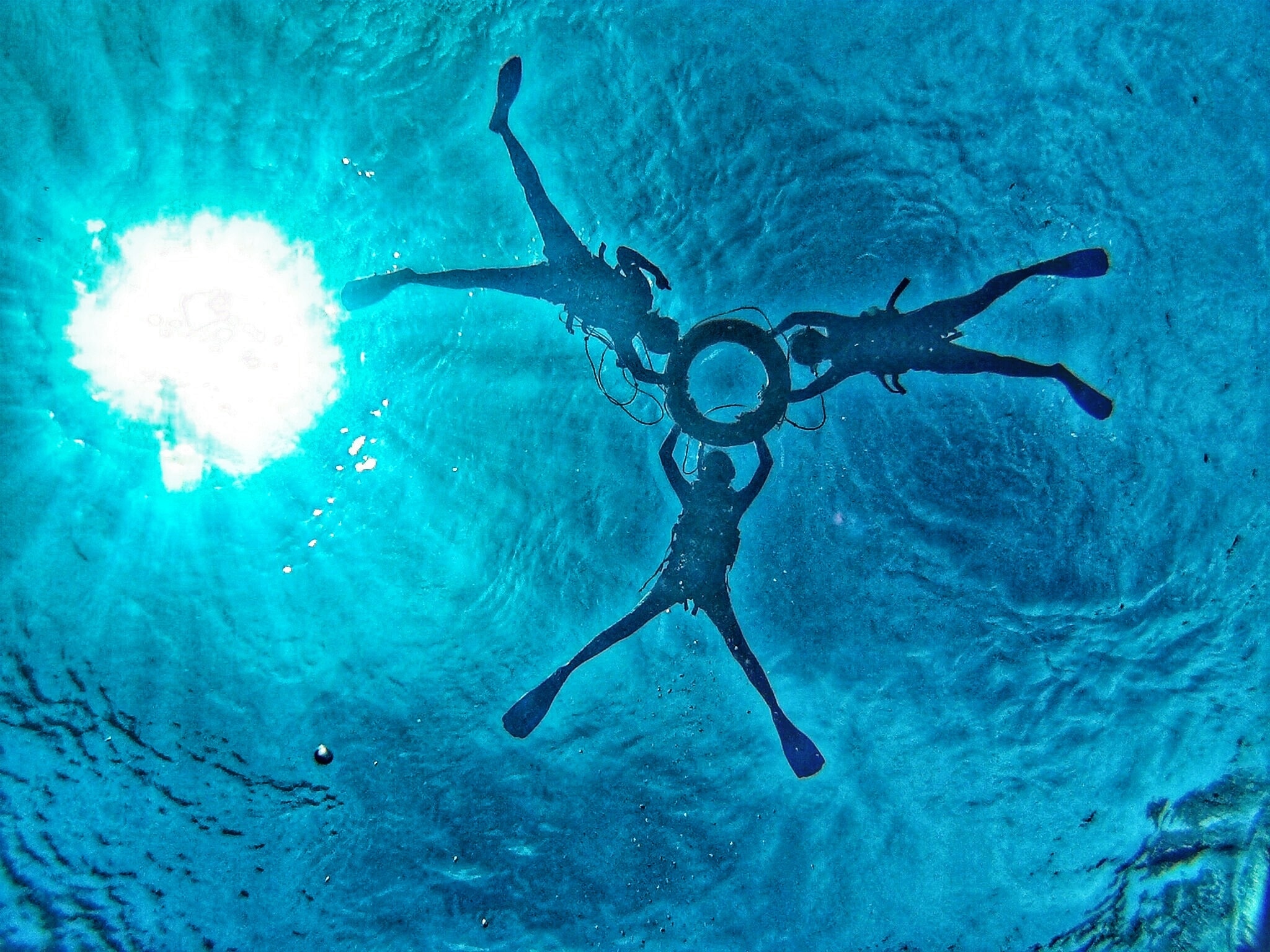 アポ島観光ガイド 定番人気スポットを参考に自分にピッタリの観光プランを立てよう エクスペディア