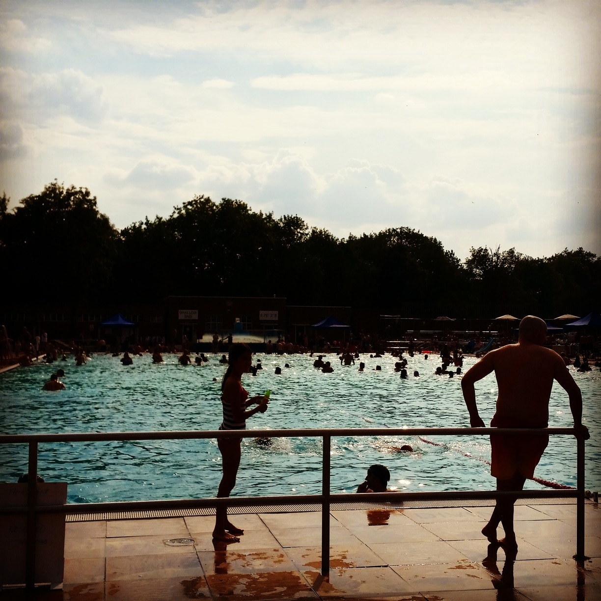 Perfect place for a dip on a warm summers day. Be warned though, it can be rammed and reminiscent of a "Where's Wally?" picture book when looking for a friend. 

An early morning swim would be lovely...If a bit chilly!