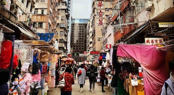 Urban jungle #oldschoolmarket a slice of the old in the modern Hk urban jungle #LifeAtExpedia