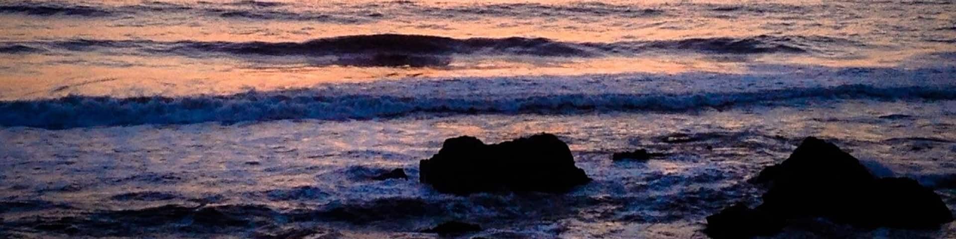 The sun saying goodbye....a final kiss on the water. #colorful