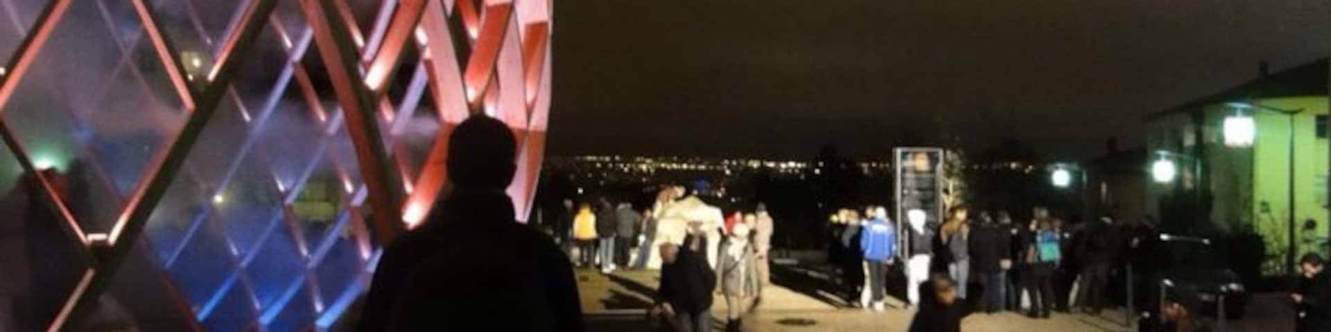 If you get a chance to pass by Lyon around December 8th you will not be able to miss the annual Fete des Lumières. For days before and after this date the entite city is lid up with with many houndred more pr less spectacular light installations. Streets are packed but it is worth the effort. Originally the feast dates back to an initiative to thank Virgin Mary for saving the city from the plague or a foreign invasion (versions vary). Most locals also light up their windows on the 8th with sometimes houndreds of small candles.