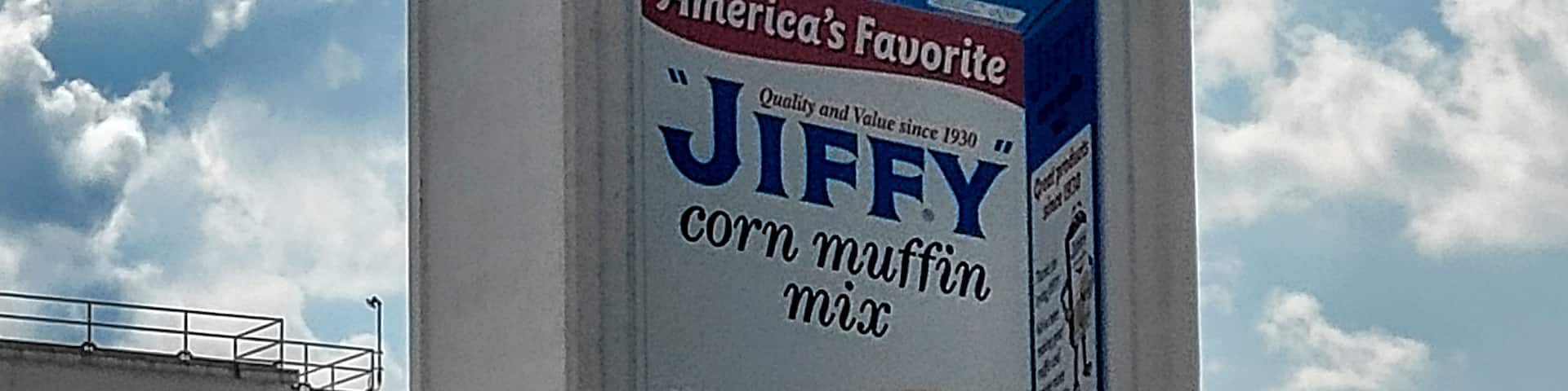I have fond memories of Jiffy corn bread made in a round pan and served in pie wedges with a pat of butter.
Sometimes, the Jiffy Mix offerings would be switched up with some blueberry muffins.