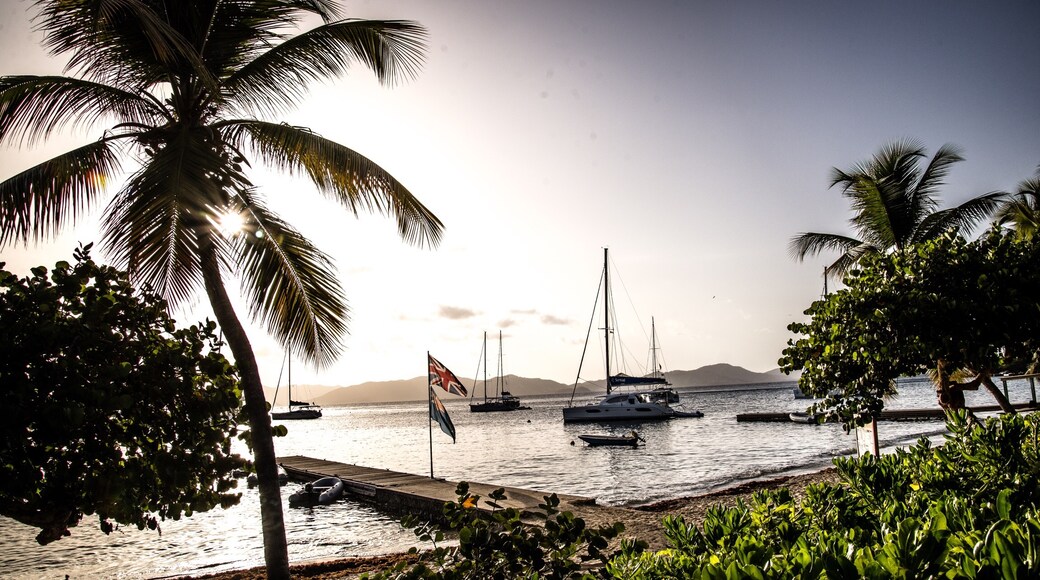Λέοναρντς, Road Town, Tortola, Βρετανικές Παρθένες Νήσοι