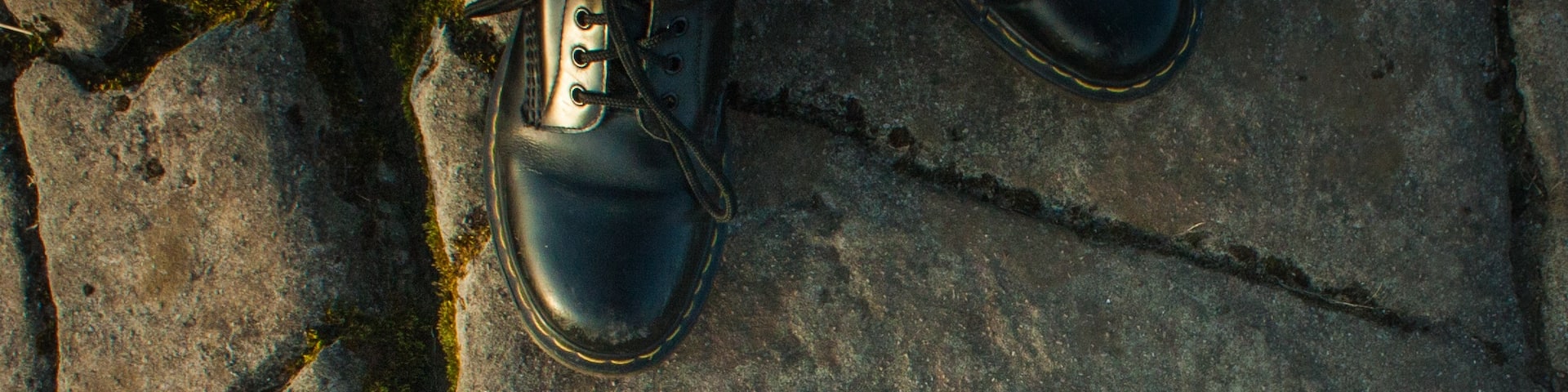 The fort of Dunadd is an iron age hilltop crag. This foot print carved into the rock was used in the coronation of the Kings of the Gaels from 500AD!