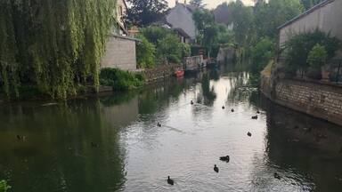 An unspoilt, almost medieval village, Marnay is an excellent stopping place with its excellent campsite just across the river, or the lovely old hotel on the quiet Main Street.
