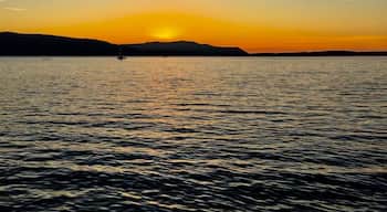 Another nice sunset over Bellingham Bay, Washington.#GreatOutdoors