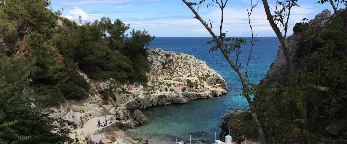 Off the beaten track hidden cove