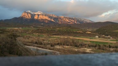 Views across the valley from the town of Anisa in Spain.
It is possible to walk or ride to the top of this mountain.
There are lots marked walking and mountain biking tracks in the area. #spain #mountains #ainsa #troveontuesday