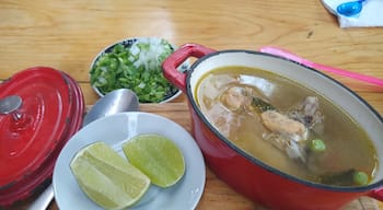 Un caldito de pollo !! Delicioso!! 
#trover 
#lapanaderiayelchef
#oaxaca