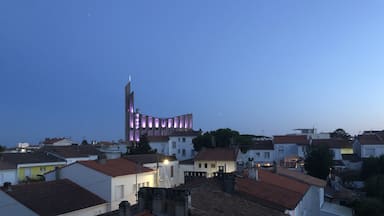 Royan by night... Cathédrale Notre-Dame