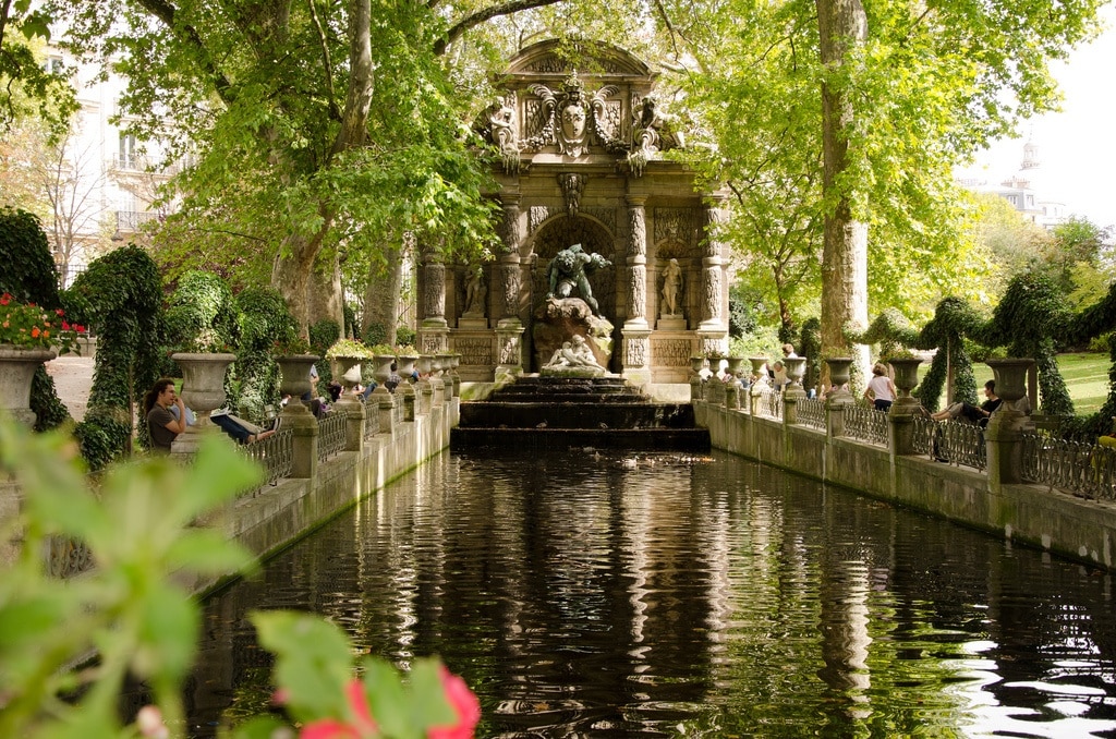 This historical fountain with its statues, called Fontaine Medici, was constructed in the 1600s and is located inside the Luxembourg gardens