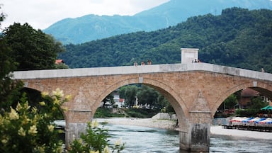 'River: Neretva
Completed: 1682
Trivia: The imposing Kamena cuprija (Stone Bridge) was destroyed during WWII, but was rebuilt in 2009.'
#waterlust

P.S. I am crazy in love with this bridge. Each time I head back to Bosnia, there's something calling me back to it. 