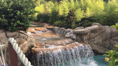 Visit Frugal Family Travelers blog to learn more about this great location, to receive the travel itinerary and to discover more great places like this:

Geyser Falls

http://www.frugalfamilytravelers.blogspot.com/2015/07/geysers-in-mississippi.html

Follow us on:

Facebook: https://www.facebook.com/frugalfamilytravelers?ref=hl

Twitter: @FrugalFamTrav
