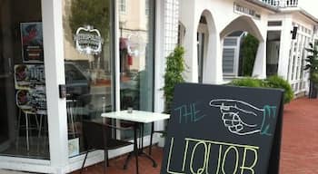 The BEST farm to table restaurant in downtown Annapolis.  The liquor bar and specialty cocktails can't be beat. Hometown fave, for sure!