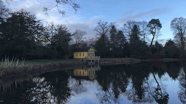 Belton House near Grantham. A national trust property. Atmospheric audio tour of upstairs downstairs at Christmas🎄