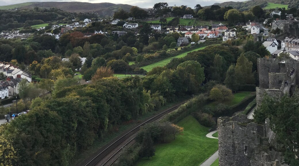 Tường thành Thị trấn Conwy, Conwy, Xứ Wales, Vương Quốc Anh