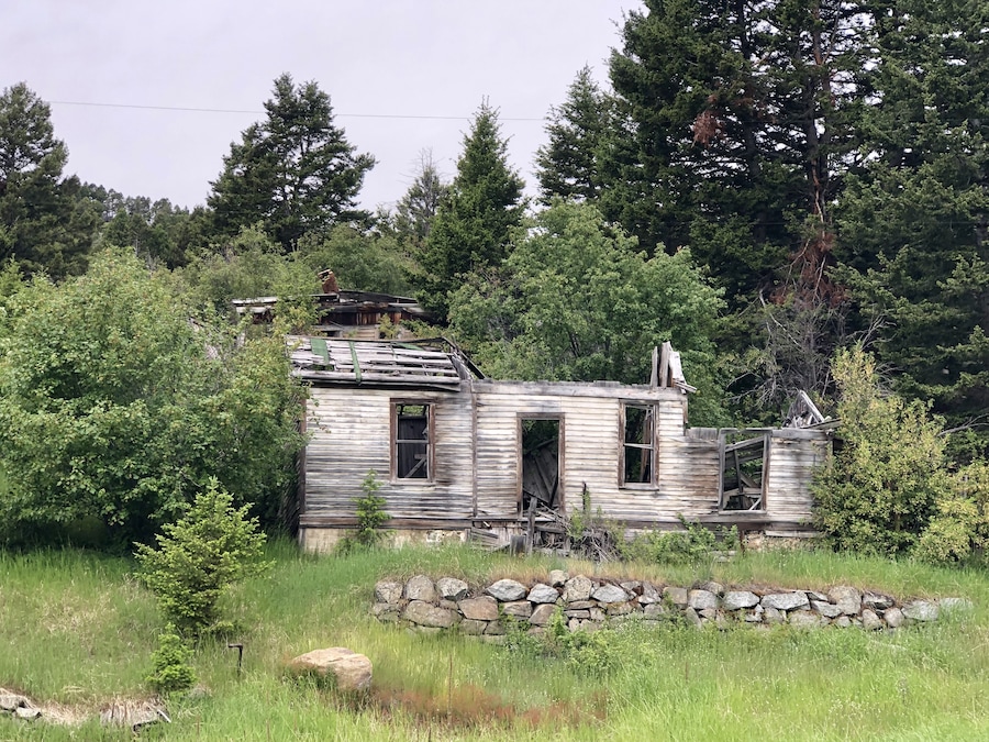 The city of Marysville was once predicted to surpass Helena in size but an economic downturn in 1895 put a halt to growth. The town has a few residents and businesses and wide variety of abandoned buildings.