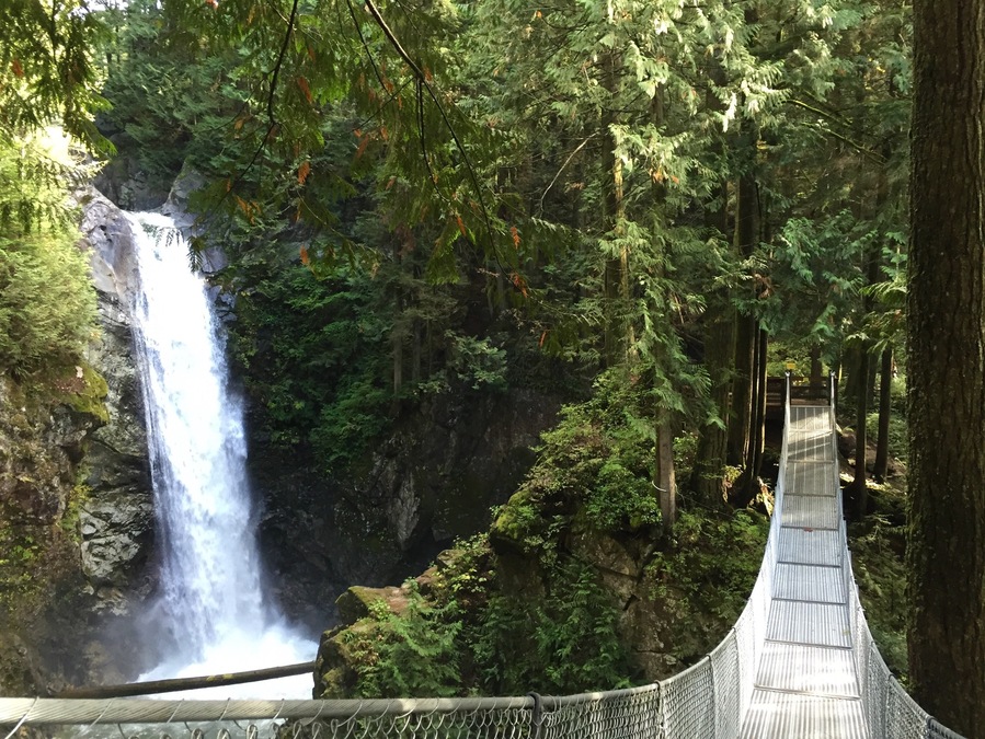 It is a short and fun hike that leads to this wonderful scenic spot where nature flourishes in a beautiful setting.