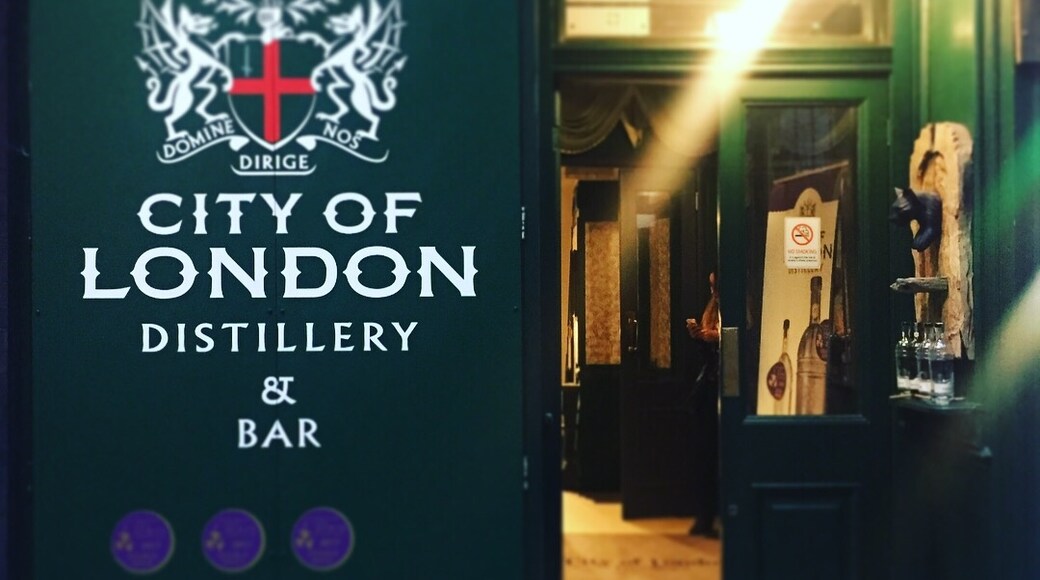Interesting and delicious evening on the City of London Distillery gin tour