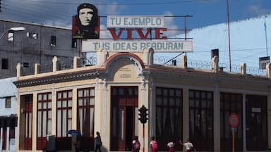 Some Che propaganda in the central square in Cienfuegos. 