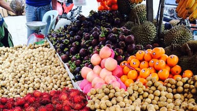 Fresh produce. All seasonal fruits. Luv all of them especially the mangosteen! 