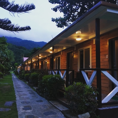 It's a beautiful Korean hotspring resort with a fantastic view of Mt. Makiling. It's an old photo, and it's the first photo I took seriously with my phone so it's valuable for me.