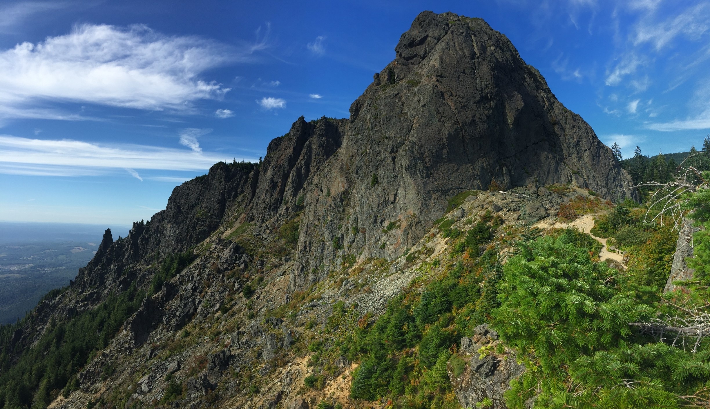 Had a great but challenging hike up to Mt Si today in North Bend WA.  Caught this view of the summit.