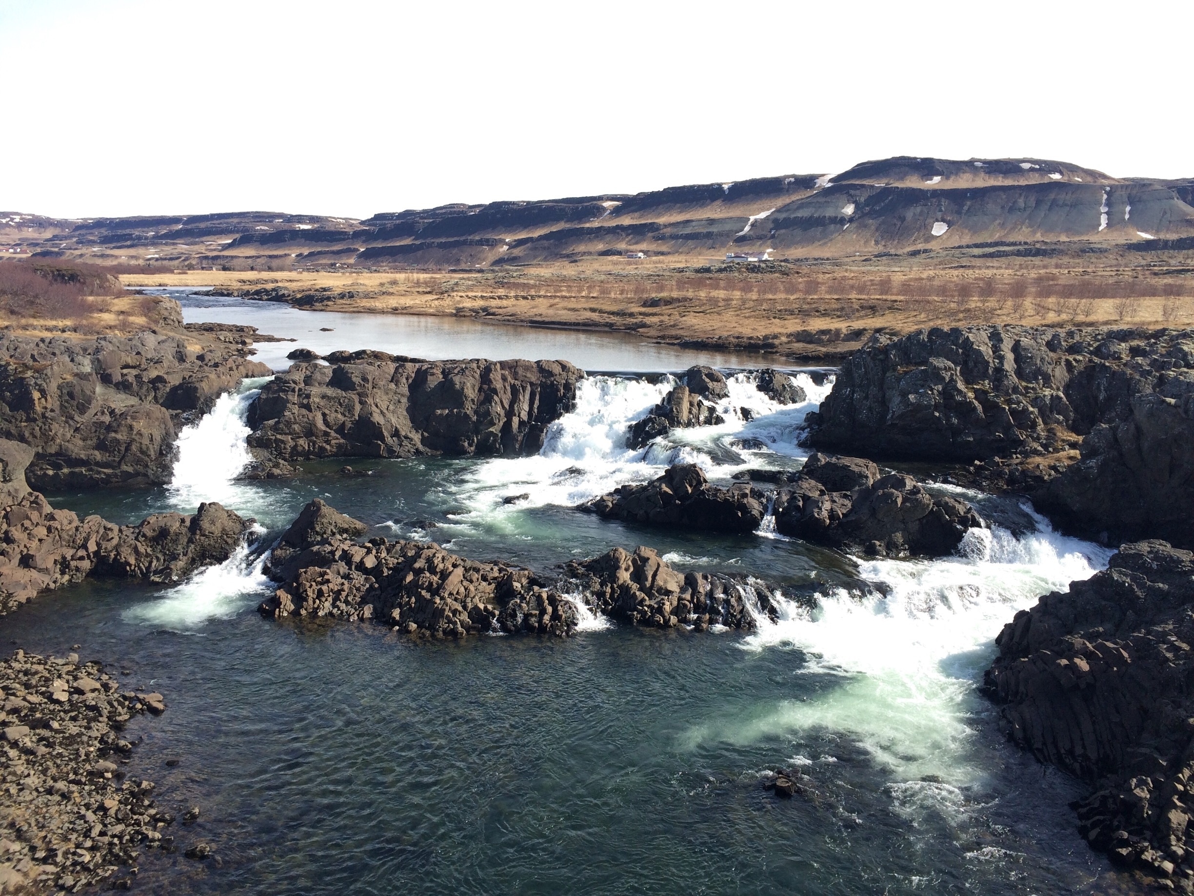 Great find-hidden away just off route 1 before you reach Bifrost on the west coast of iceland. No one there but us- legend says the dwelling place of pixies and trolls...perfect for a picnic 👌