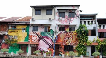 Local food is painted along this section of the riverwalk in Melaka, Malaysia. I love the bright colors and exaggerated sizes! 
