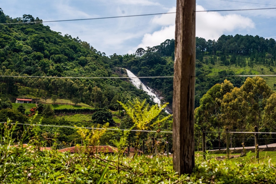 Only one hour and a half away from São Paulo, the biggest city in Brazil, you will find the little town Joanopolis. Sadly most pathways to the main waterfall are in private properties so you can't get to close (this is not the closest you can get). Still, it is just great to stay in the camping ground nearby and sleep to the sound of the running water.