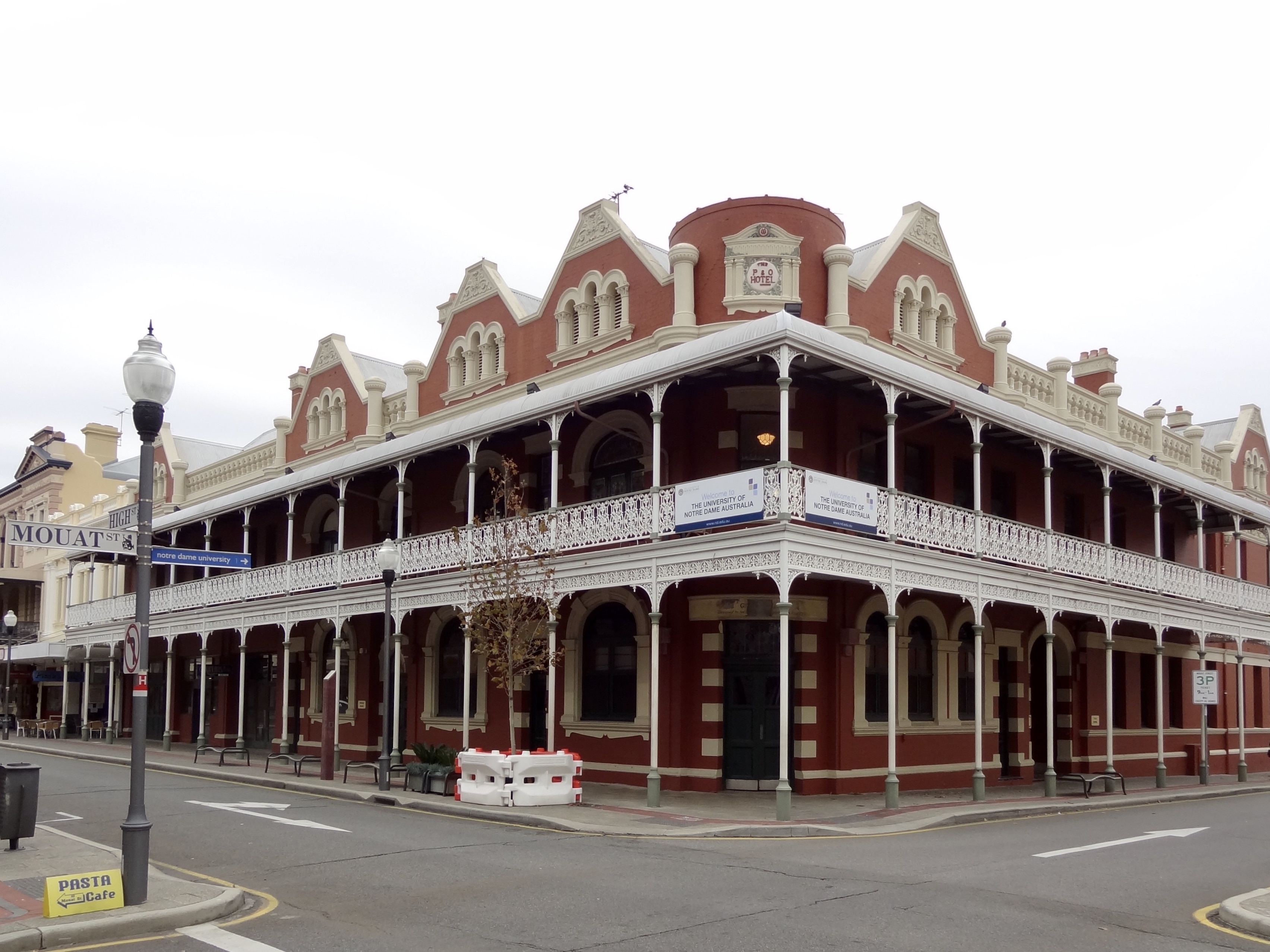 The Federation Filigree style P & O Hotel in Fremantle, Western Australia (Jun 2012): leased to the University of Notre Dame, Australia.