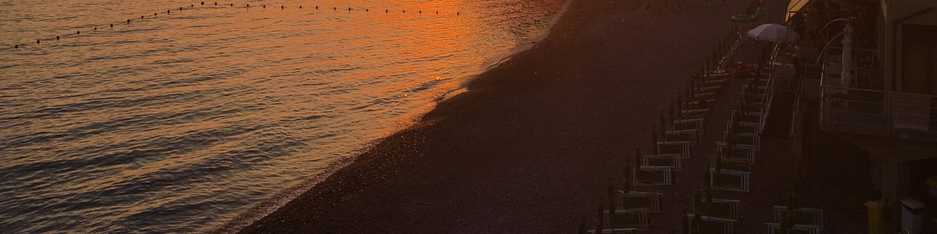 Sunset at the beach of Camogli, Liguria, Italy
#red