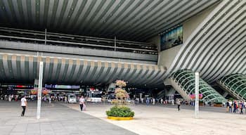 The forecourt of the Shenzhen North